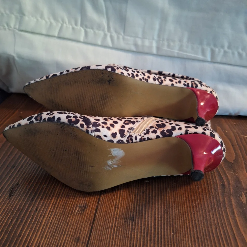 Betsey Johnson lightly worn